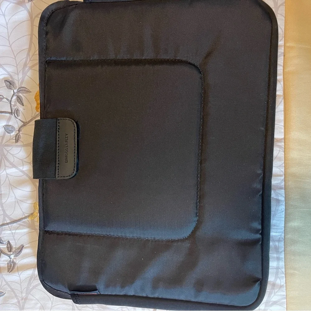 Briggs & Riley Black Padded Laptop Sleeve